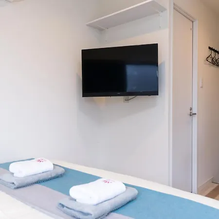 High Five Guest House Tokyo Exterior photo