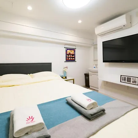 High Five Guest House Tokyo Exterior photo